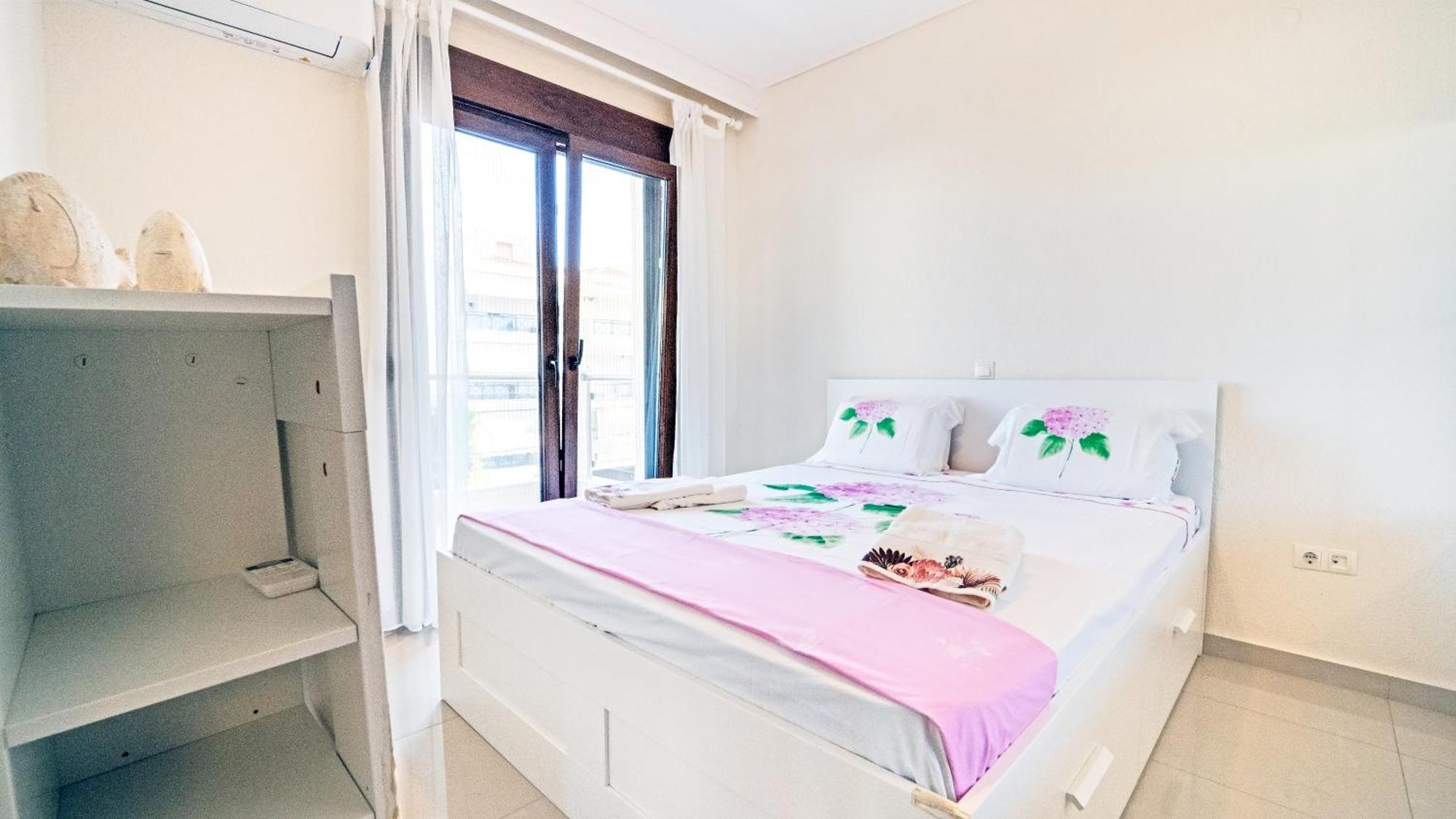 Luxury And Sunny Apartment 250 Mts From The Beach!! Peraia  Exterior photo